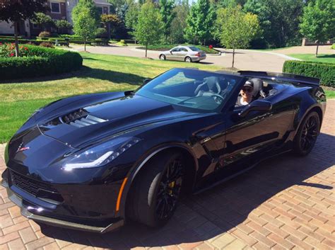 GM Ceo Mary Bara In Her 2015 C7 Corvette Z06 COnvertible VetteTV