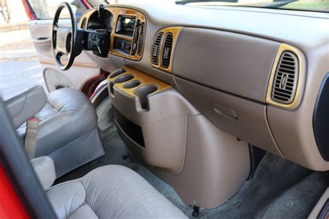 2000 Dodge Ram 1500 Interior