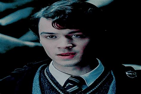 História Game Of Riddle Tom Riddle Parte Um Dois PoÇÕes História