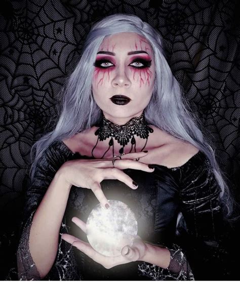 30 Witch Makeup Ideas For Halloween The Glossychic Witch Makeup