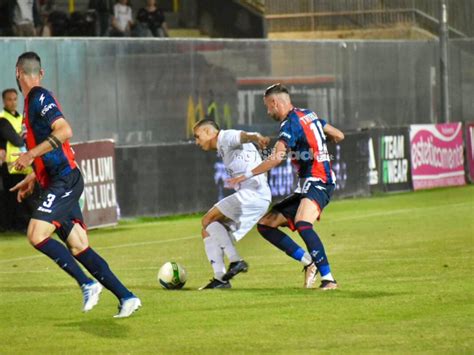 Serie C Dove Vedere Crotone Foggia Ecco Il Canale Lagoleada It