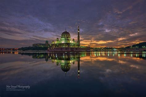 Epic Sunrise at Putra Mosque | Architecture photography, Mosque, Sunrise