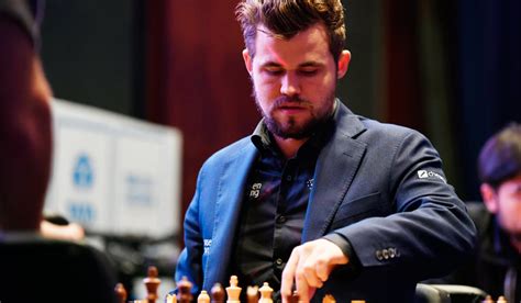 Magnus Carlsen Resigns After One Move Against Hans Niemann The Week