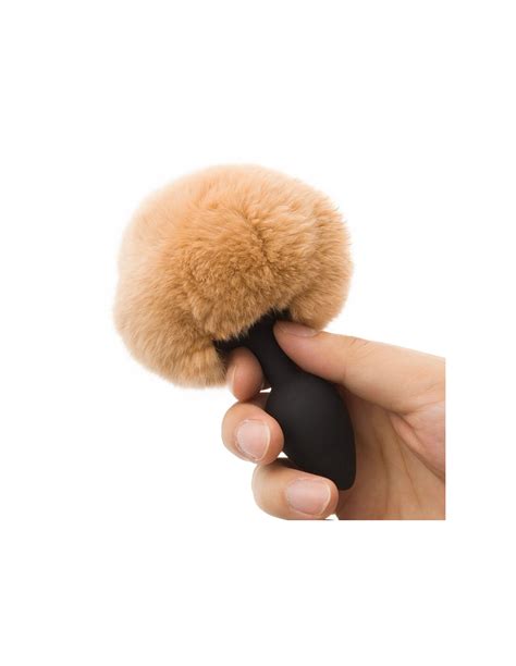 PLUG ANAL RABBIT TAIL