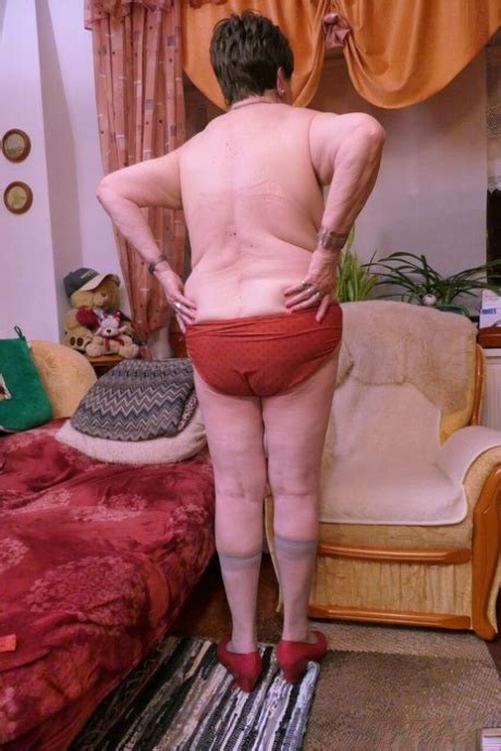 Naughty Granny Prolet Shows Off Her Saggy Tits While Undressing Coedcherry
