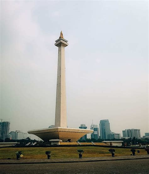 Visit Jakarta A Travel Guide To Indonesia Will Fly For Food