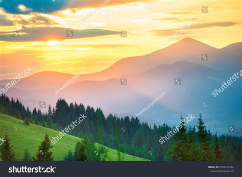 Beautiful Dramatic Sunset Mountains Landscape Sun Stock Photo 1898262916 | Shutterstock