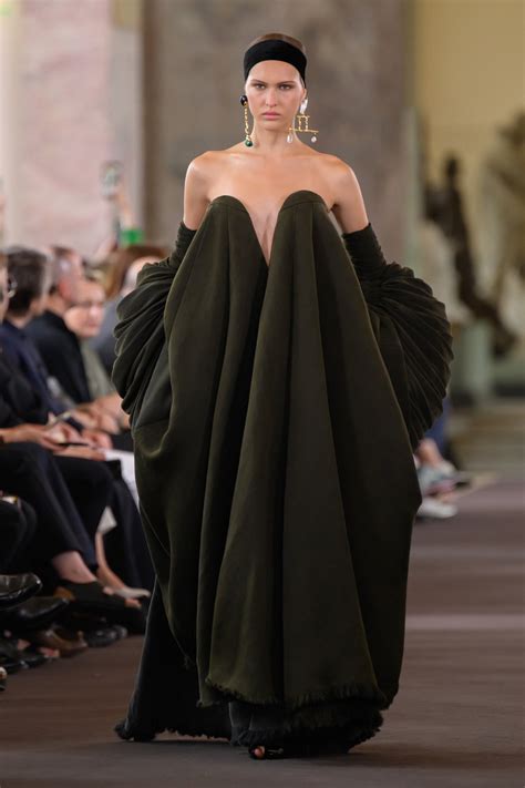 Schiaparelli Fall Winter 2023 2024 Couture