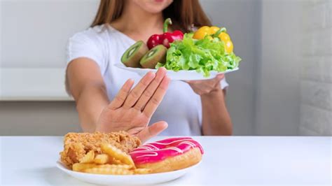 Menstruation Diet Expert Lists Foods To Eat And Avoid Onlymyhealth