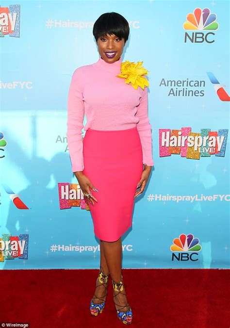 Jennifer Hudson Is Pretty In Pink For Hairspray Event Daily Mail Online