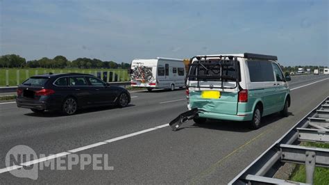 Update Twee Gewonden Bij Ongeval Met Vier Autos Op A Bij Staphorst