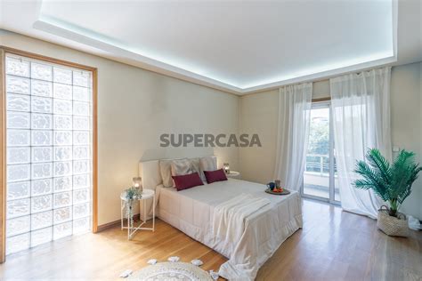 Moradia T4 1 Triplex à venda na Rua Florbela Espanca SUPERCASA