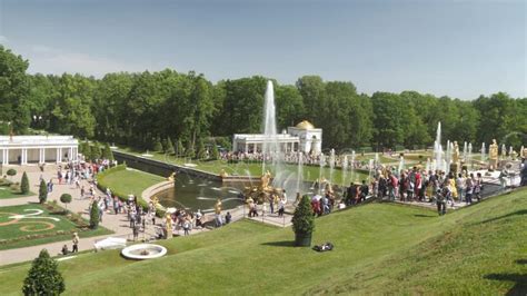 Peterhof Russia June The Famous Cascade Of Fountains And