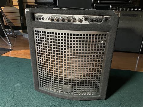 Yorkville Xm200 Bass Master Reverb