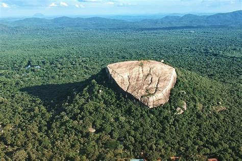 Colombo Private Day Excursion To Pidurangala Rock And Sigiriya