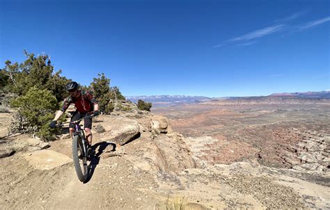 Secret Trails and Hidden Canyons: Mountain Biking Gooseberry Mesa
