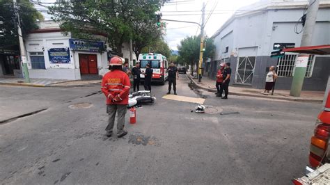 Un motociclista herido tras colisionar con un automóvil Nueva Rioja