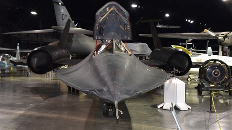 Get A Look Inside The Cold War Era Sr 71 Blackbird At Air Force Museum