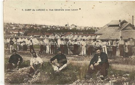 La Cavalerie 12 Camp du Larzac Vue générale avec lavoir 2176