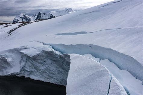 Extensive melting of West Antarctic ice sheet now looks unavoidable | New Scientist