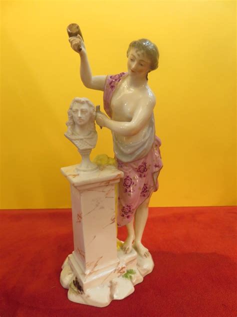 Proantic Groupe En Porcelaine Polychrome Et Biscuit Femme Sculptan