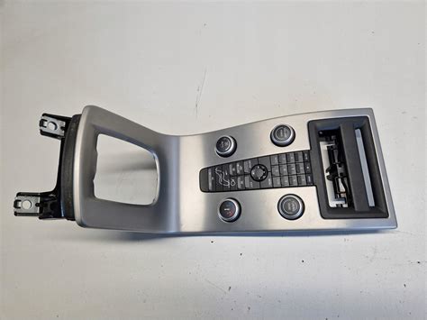 RAMKA RADIA PANEL KLIMATYZACJI VOLVO V50 LIFT 13139788819 Oficjalne