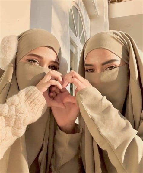 Pin by Ha Dil on L amitié Niqab Muslimah aesthetic French khimar