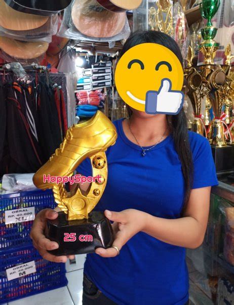 Jual Piala Trophy Sepatu Bola Futsal Full Fiber Best Player Dan Top