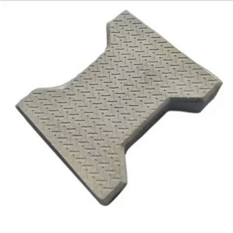 Material Concrete Grey I Shape Interlocking Paver Block Thickness