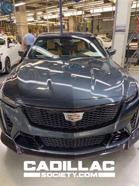 2022 Cadillac Ct5 V Blackwing Looks Sharp With Custom Stripes