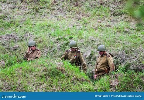 Soldiers inside trench editorial stock photo. Image of machine - 99219083