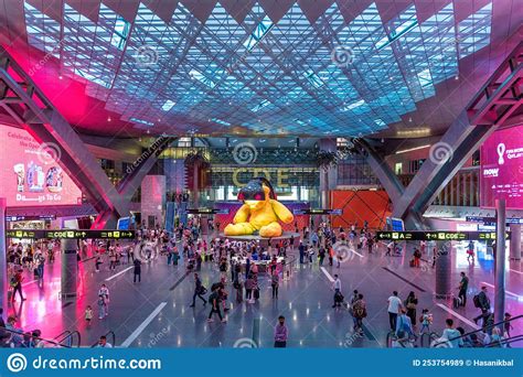 Hamad International Airport Editorial Stock Image Image Of Modern East 253754989