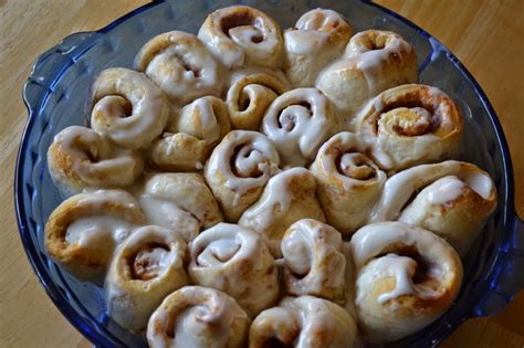 2 Bite Pillsbury Biscuit Cinnamon Rolls