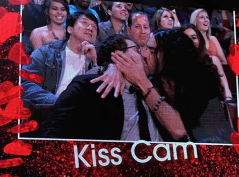 Celebrities On The Kiss Cam Celebrity Kisses Hollywood Life