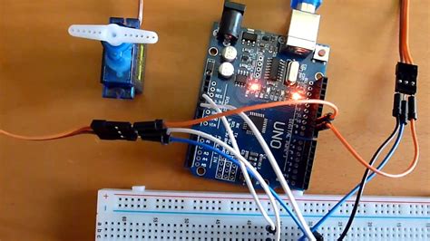 Using Multiple Servos With Arduino Youtube