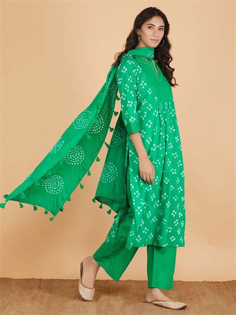 Buy Green Bandhani Cotton Suit Set Of 3 Online At Theloom Bandhani