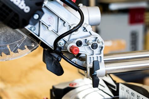 Metabo KGS 216 M im Test - 8 Kappsäge im Vergleich | mein-test.org
