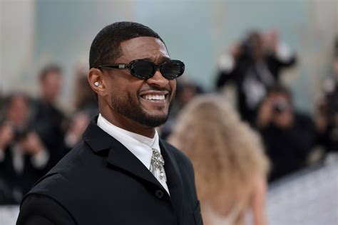 Usher Slips on Louboutins for Met Gala Red Carpet 2023 – Footwear News