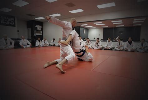 Women Empowered Gracie Jiu Jitsu Women S Self Defense Program