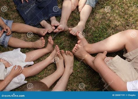 Kinder Barfu Stockbild Bild Von Leute Platz Gl Ck