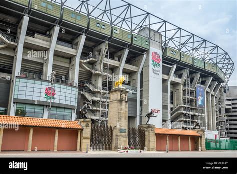 Twickenham Stadium Hi Res Stock Photography And Images Alamy