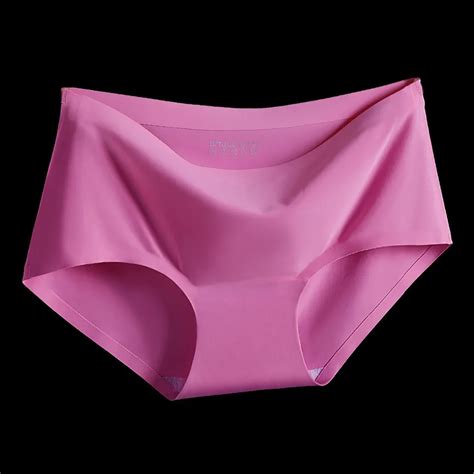 Top Quality Womens Panties 17 Colors Ice Silk Cool And Refreshing Seamless Underwear Triangle