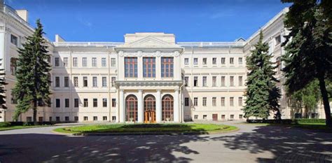 Аничков дворец в Санкт-Петербурге