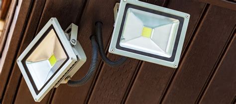 Find About The LED Flood Lights For Outdoor Use Stopie