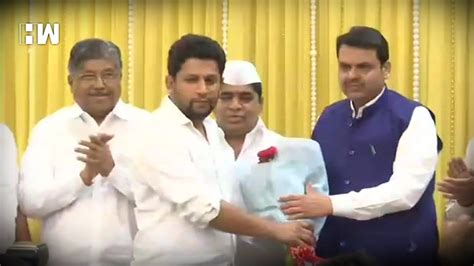 Maharashtra Congress Leaders Son Sujay Vikhe Patil Joins Bjp Hw News