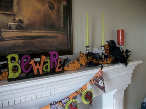 Cricut Halloween Banner and Mantel Decorations