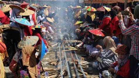 Festival Nasi Bekepor Seribu Kenceng Unikarta Di Kukar Kaltim Jadi Daya