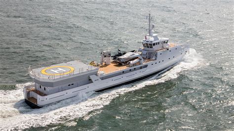 Damen Yacht Support Vessel Game Changer First Time In The River Thames