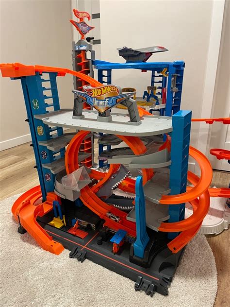 Gara Tor Hot Wheels Rekin I Goryl Szt Ko Biel Kup Teraz Na Allegro Lokalnie