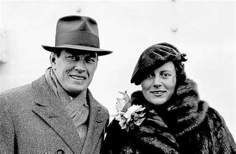 Download Gene Tunney Ans His Wifes Wedding Day Wallpaper